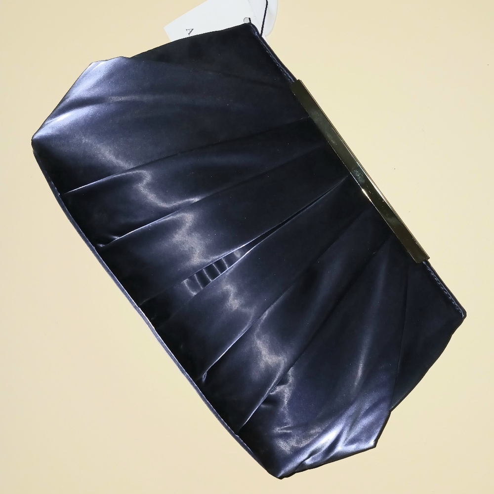 AKIRA Navt Blue Clutch
